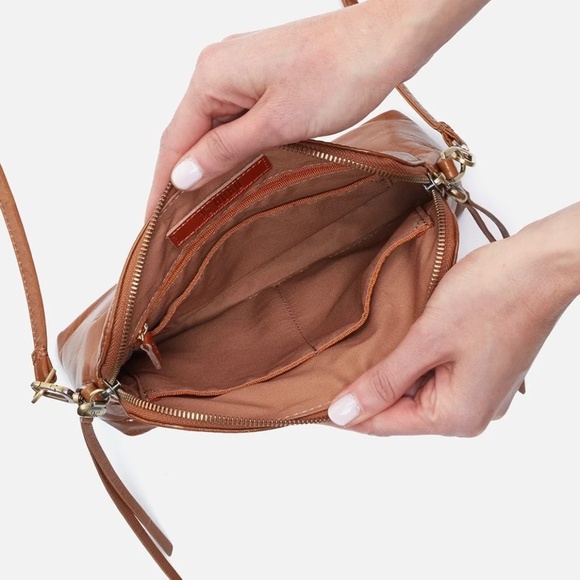 Hobo Reeva, in truffle - Picture 3 of 7